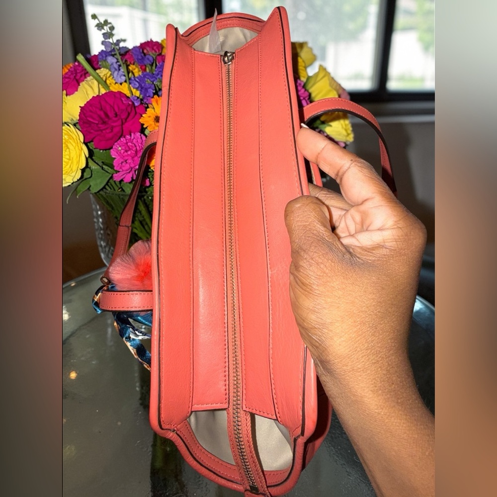 5 piece Coach Taylor Alexis Leather Carryall Tote EUC in Coral Pink - Picture 6 of 15
